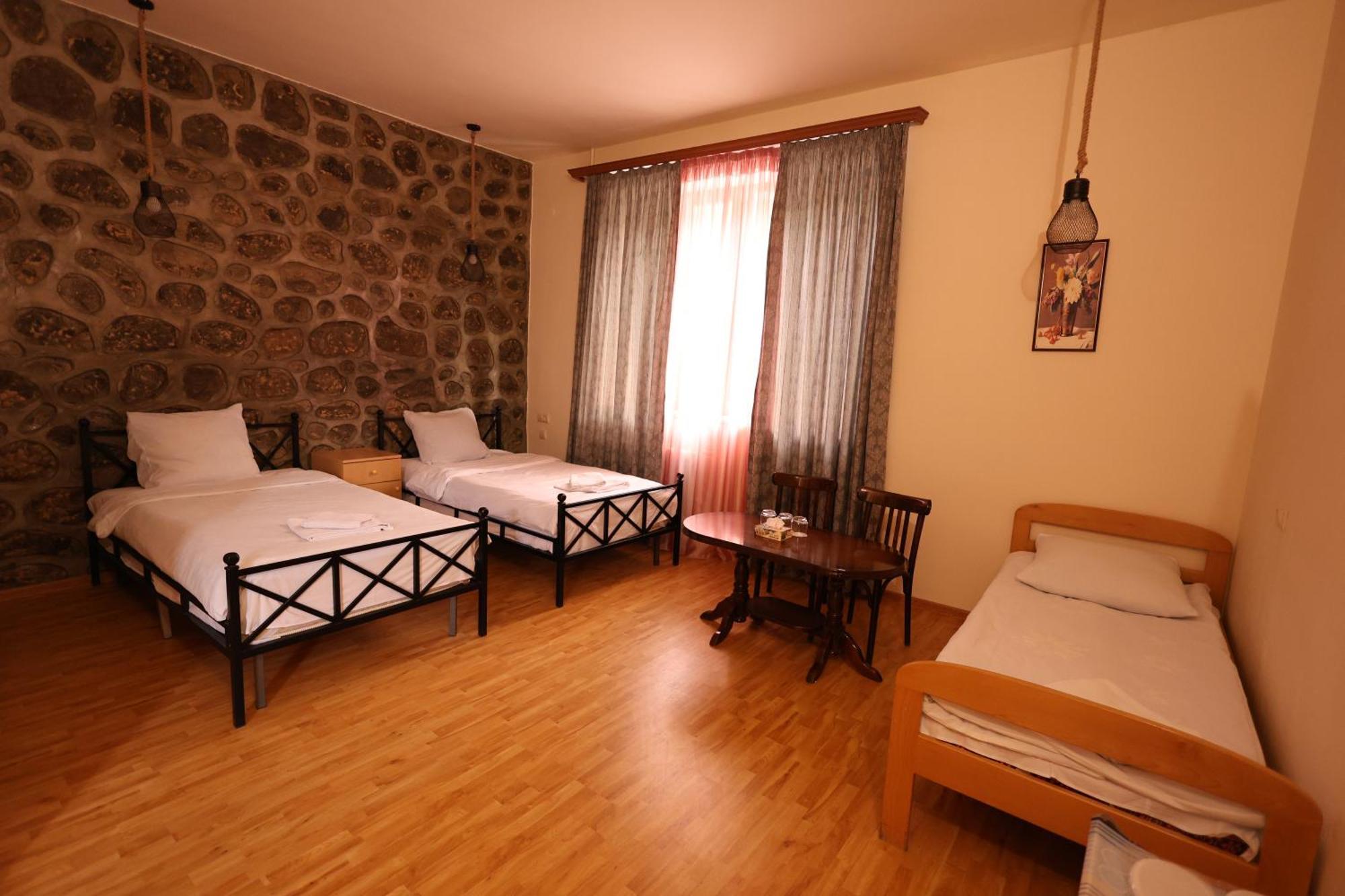Yeghevnut Hotel Goris Zewnętrze zdjęcie